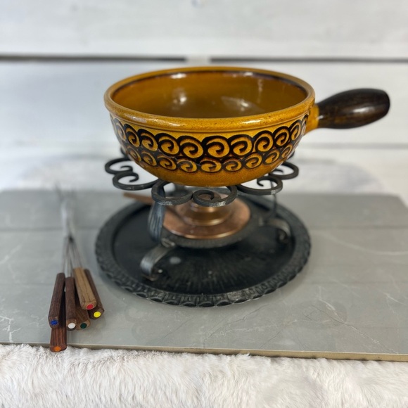 True vintage Swedish fondue set​ - Picture 1 of 5
